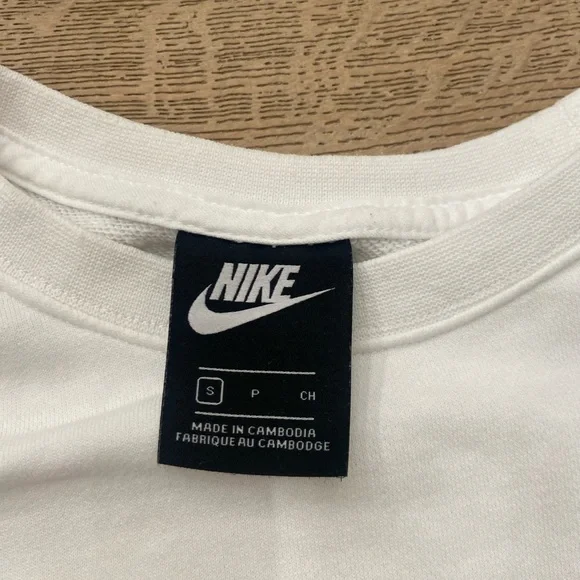 Nike sweatshirt - Picture 3 of 3